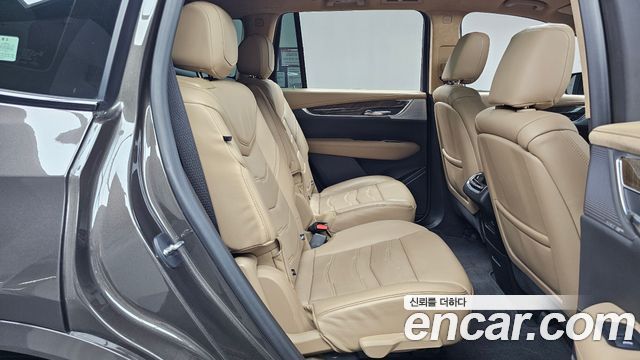 Cadillac XT6 2020 — photo 16