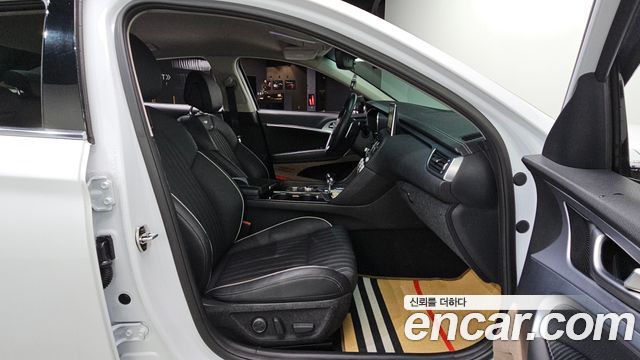 Genesis G70 2019 — photo 12
