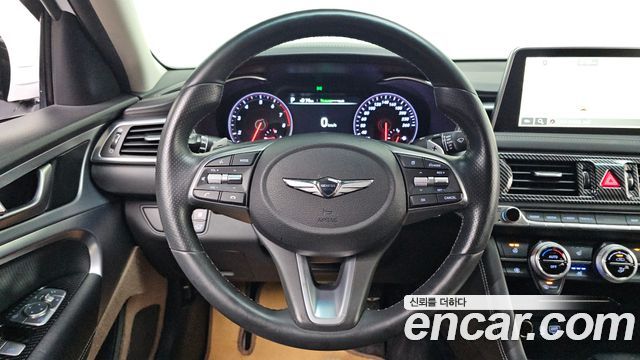 Genesis G70 2019 — photo 15