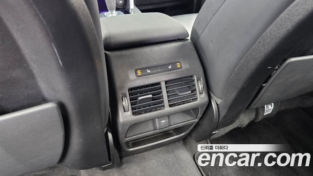 Land Rover Discovery Sport 2020 — photo 31