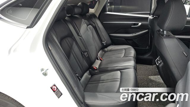 Hyundai Sonata 2020 — photo 17