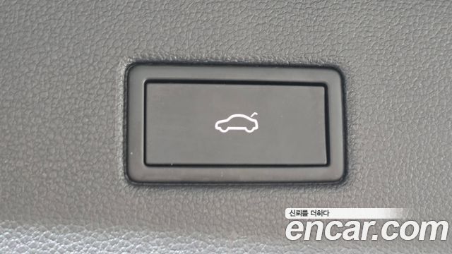 Volkswagen Tiguan 2023 — photo 22