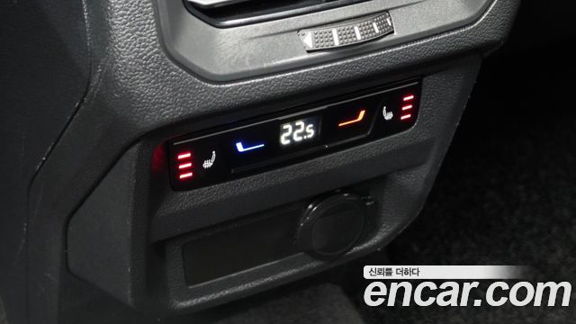 Volkswagen Tiguan 2023 — photo 26