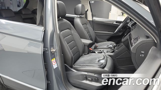 Volkswagen Tiguan 2023 — photo 16