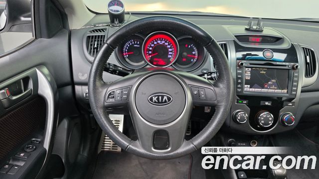 Kia Porte 2012 — photo 13