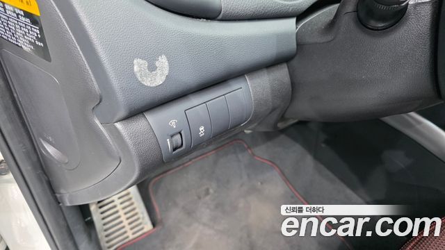 Kia Porte 2012 — photo 15
