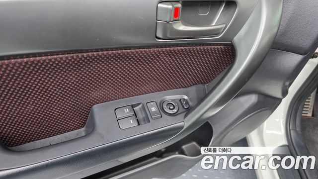 Kia Porte 2012 — photo 16