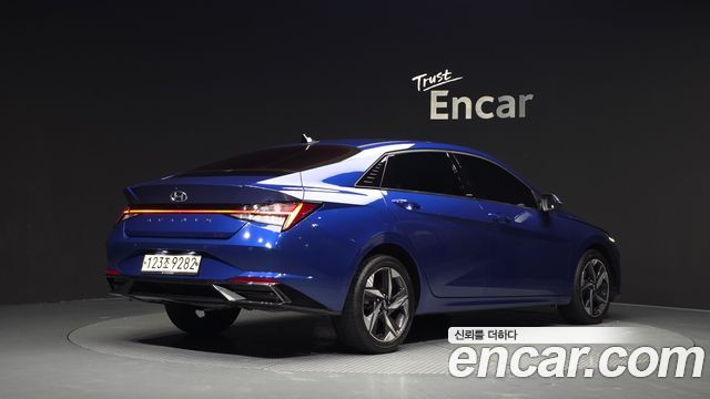 Hyundai AVANTE 2021 — photo 2