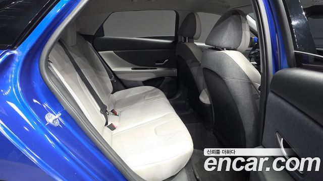 Hyundai AVANTE 2021 — photo 12