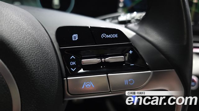 Hyundai AVANTE 2021 — photo 19