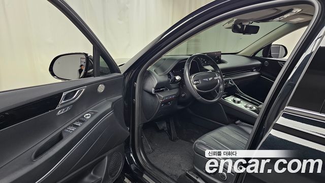 Genesis GV80 2023 — photo 13