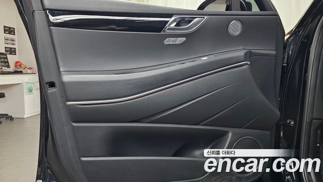 Genesis GV80 2023 — photo 14