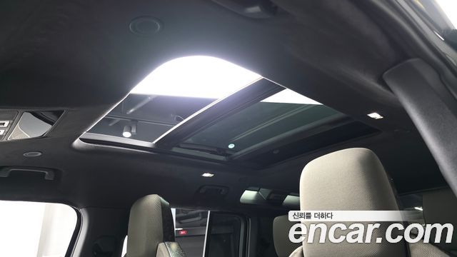 Land Rover Defender 2025 — photo 22