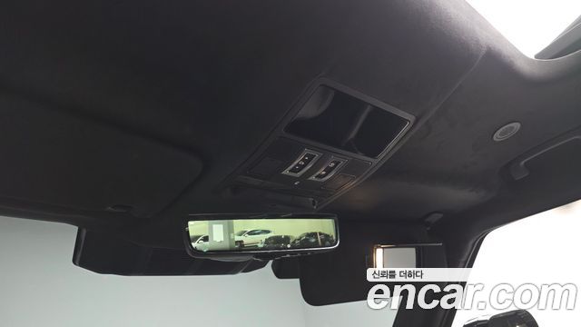 Land Rover Defender 2025 — photo 27