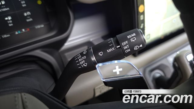 Land Rover Defender 2025 — photo 29