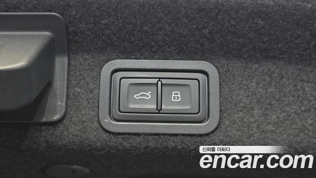 Audi A6 2020 — photo 21