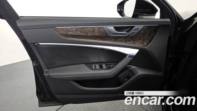Audi A6 2020 — photo 14