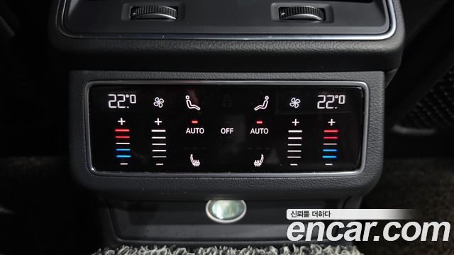 Audi A6 2020 — photo 31