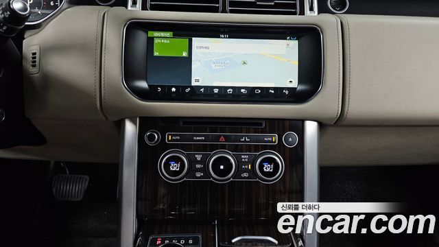 Land Rover Range Rover 2017 — photo 19