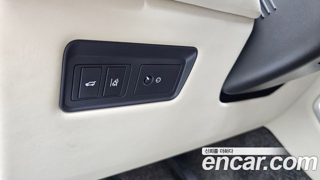 Land Rover Range Rover 2017 — photo 26