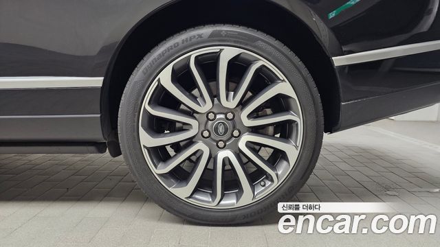 Land Rover Range Rover 2017 — photo 7
