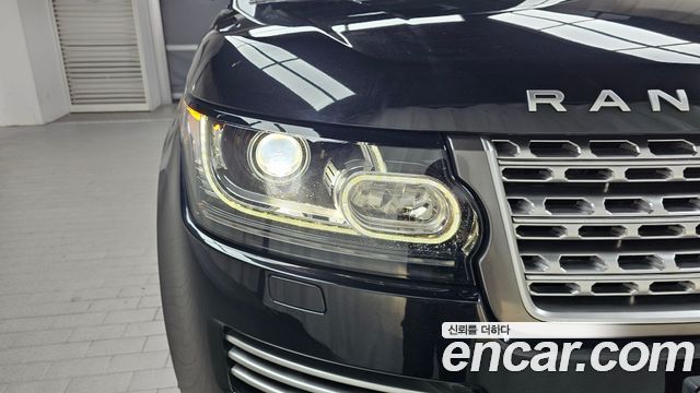Land Rover Range Rover 2017 — photo 8