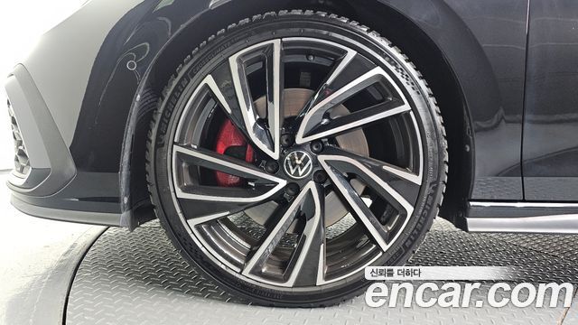 Volkswagen Golf 2024 — photo 5