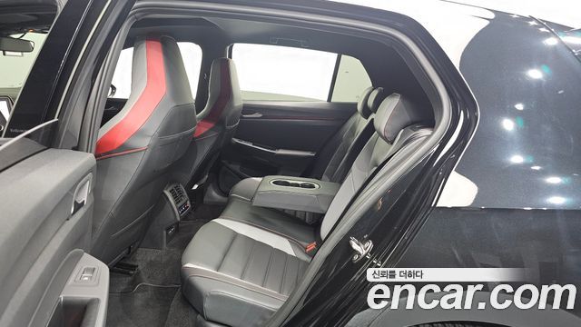 Volkswagen Golf 2024 — photo 11