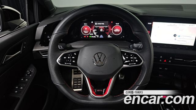 Volkswagen Golf 2024 — photo 14