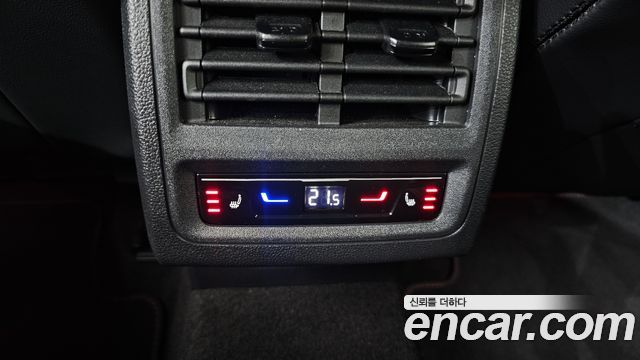 Volkswagen Golf 2024 — photo 19