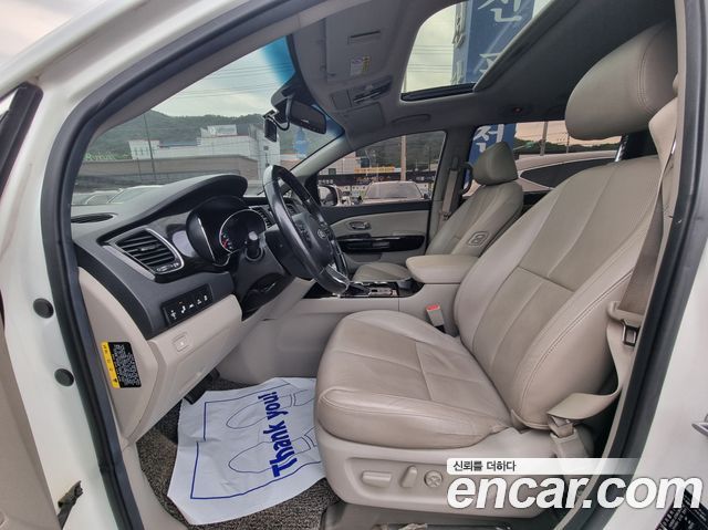 Kia Canival 2019 — photo 13