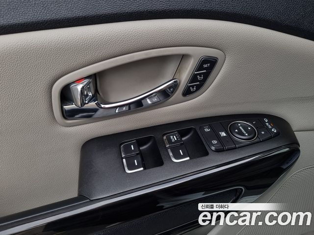 Kia Canival 2019 — photo 15