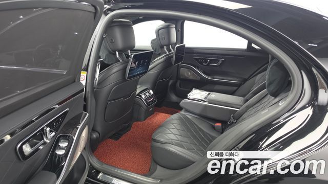 Mercedes-Benz S-Class 2021 — photo 18