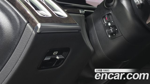Mercedes-Benz S-Class 2021 — photo 26