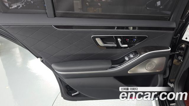 Mercedes-Benz S-Class 2021 — photo 15