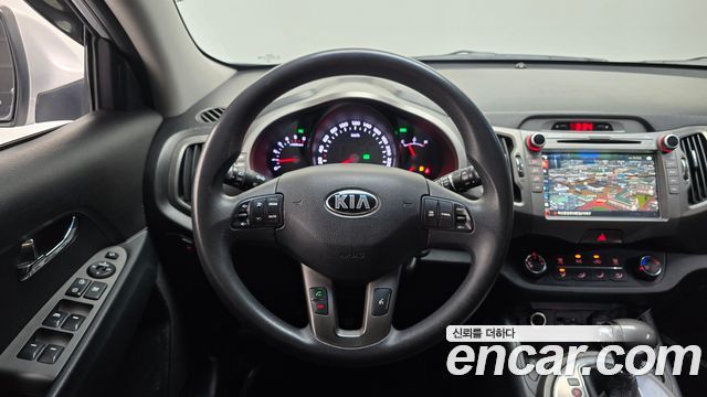 Kia Sportage 2016 — photo 13