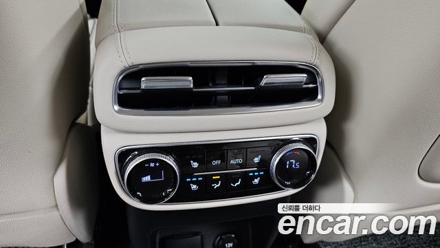 Genesis GV80 2022 — photo 25