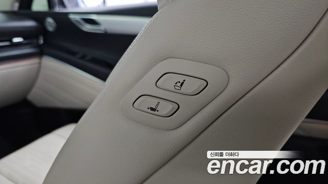 Genesis GV80 2022 — photo 34