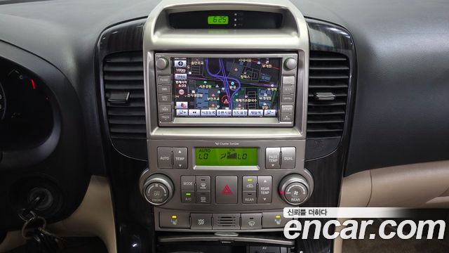 Kia Canival 2011 — photo 14
