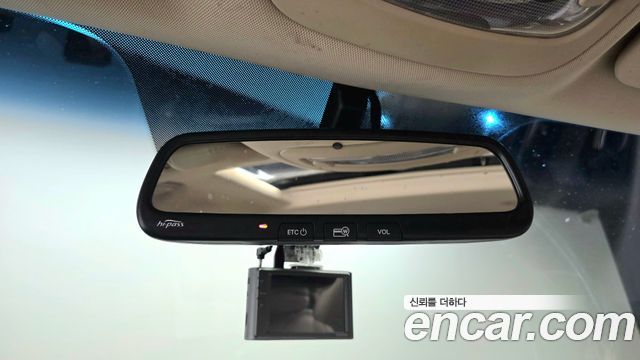 Kia Canival 2011 — photo 17