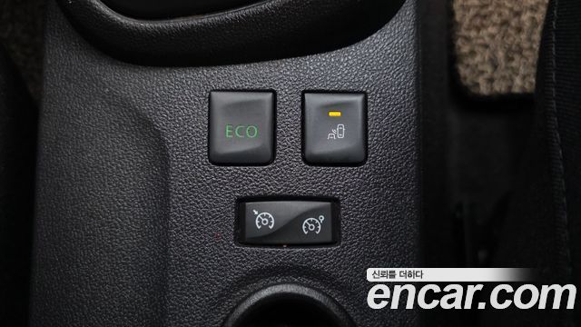 Renault Korea QM3 2018 — photo 18
