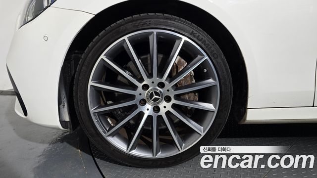 Mercedes-Benz E-Class 2021 — photo 5