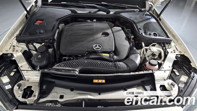 Mercedes-Benz E-Class 2021 — photo 6