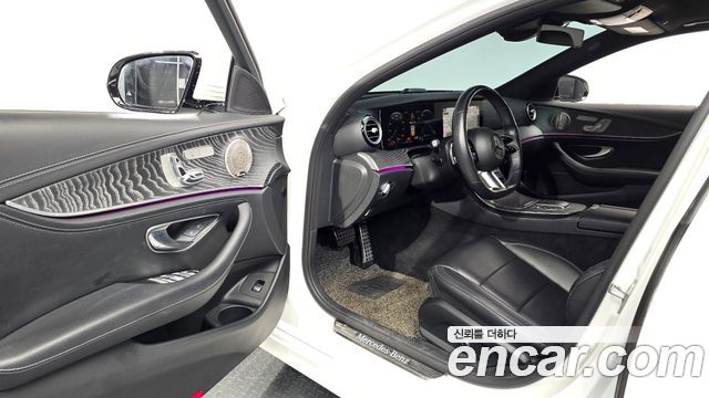 Mercedes-Benz E-Class 2021 — photo 10