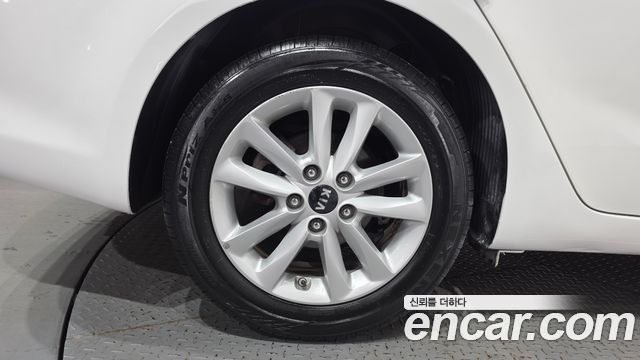 Kia K3 2017 — photo 5