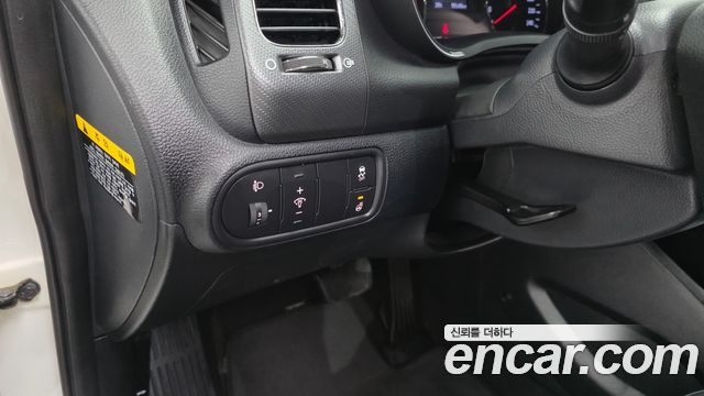 Kia K3 2017 — photo 16