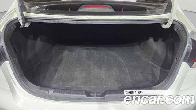 Kia K3 2017 — photo 17