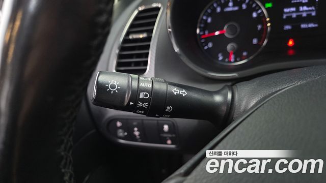 Kia K3 2017 — photo 18