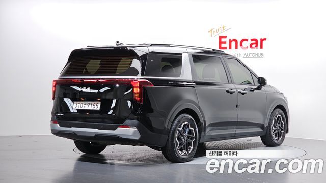 Kia Canival 2025 — photo 2