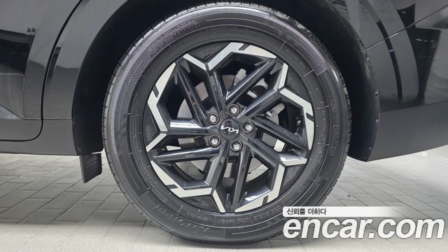 Kia Canival 2025 — photo 7